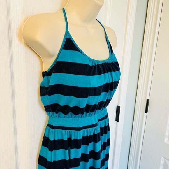 August Silk Navy & Teal Maxi Dress! 🔥 - Picture 3 of 4